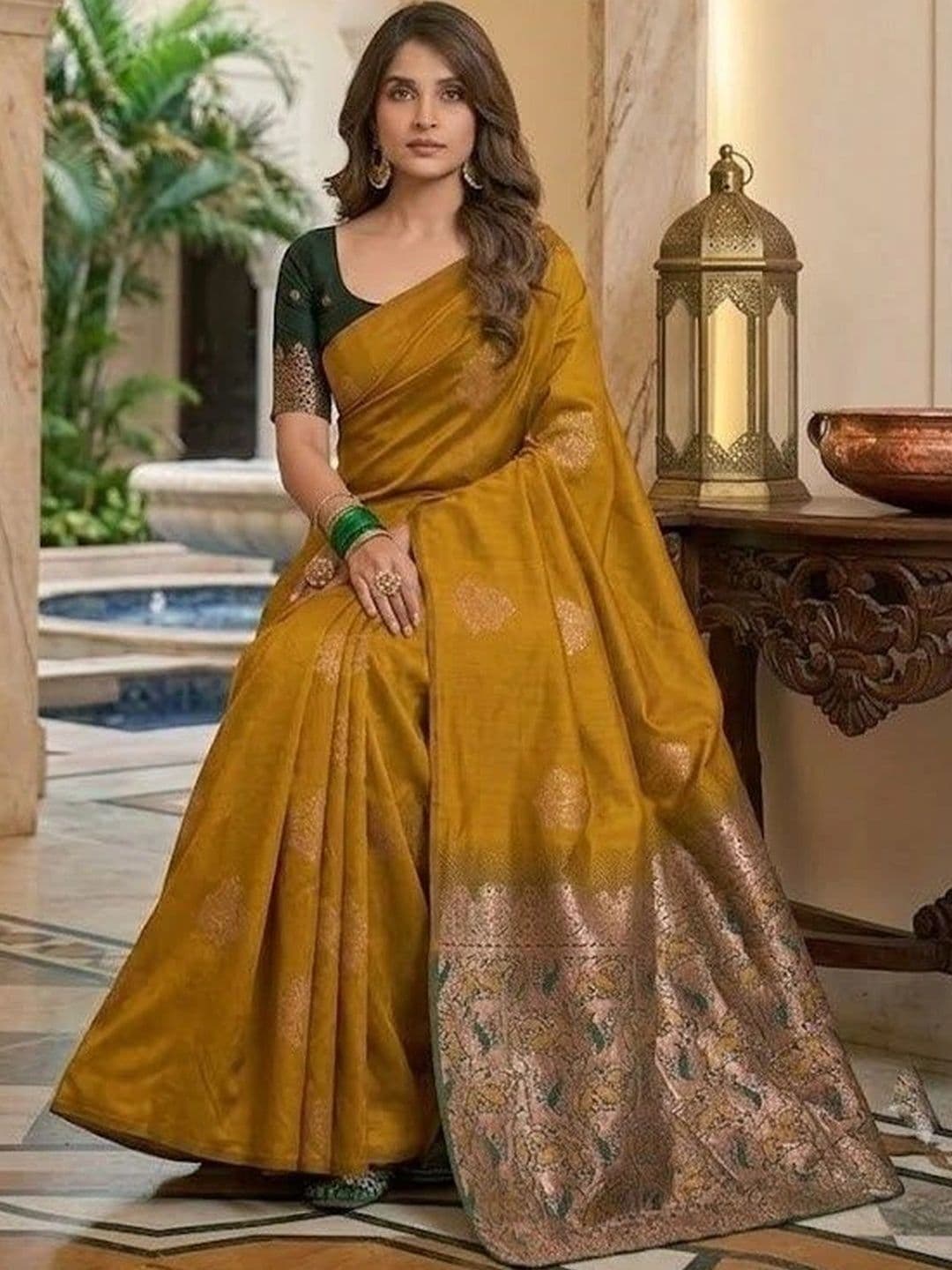Vidula Fashion Woven Design Zari Art Silk Banarasi Saree thumbnail 3