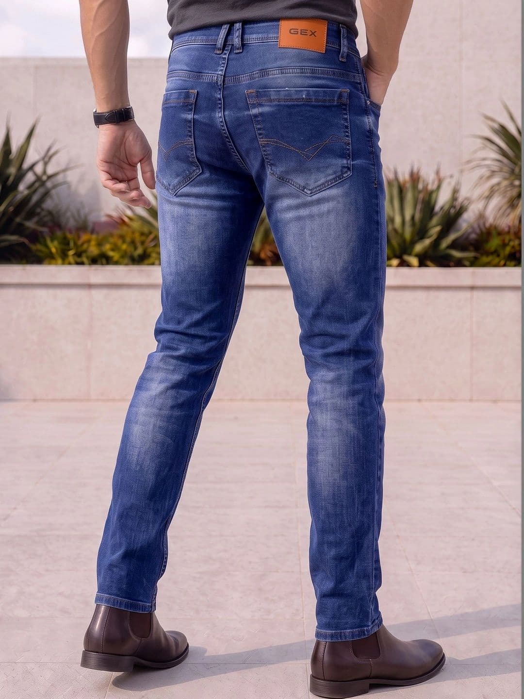 GEX Men Jean Relaxed Fit Mid-Rise Low Distress Jeans thumbnail 6