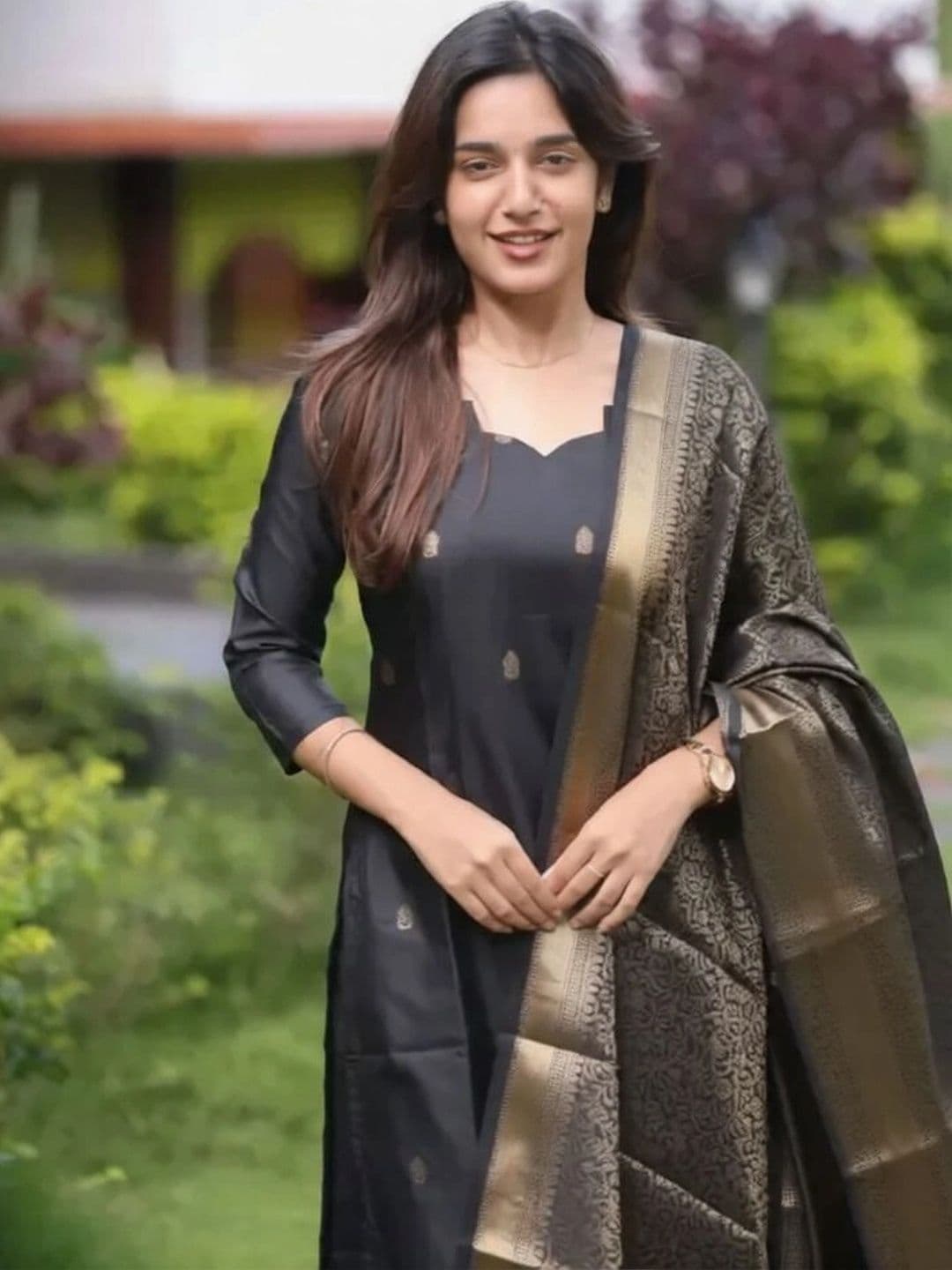 HERE&NOW Women Ethnic Motifs Regular Kurta with Trousers & With Dupatta thumbnail 3
