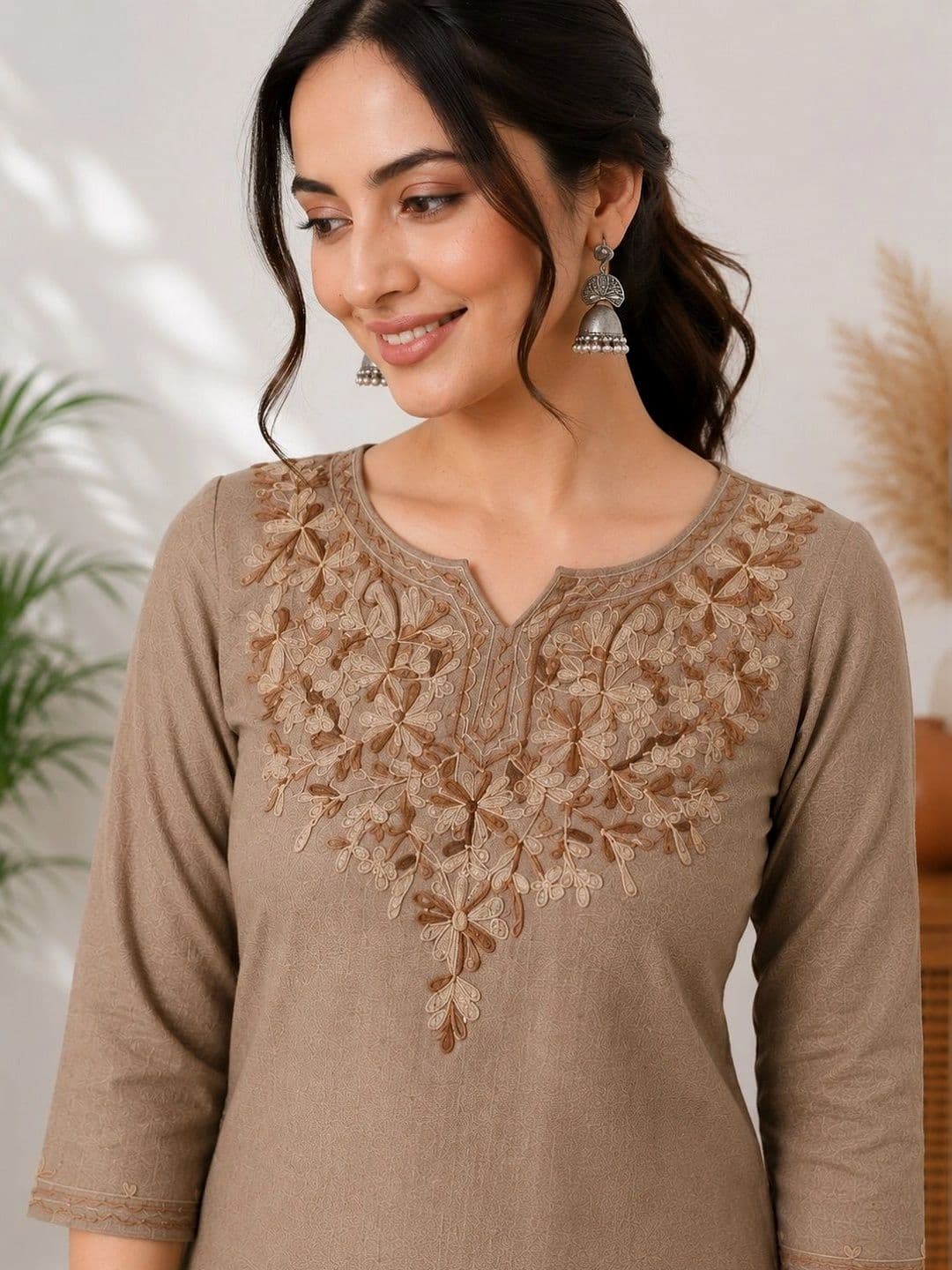 KALINI Ethnic Motifs Embroidered Thread Work Thread Work Kurti thumbnail 3