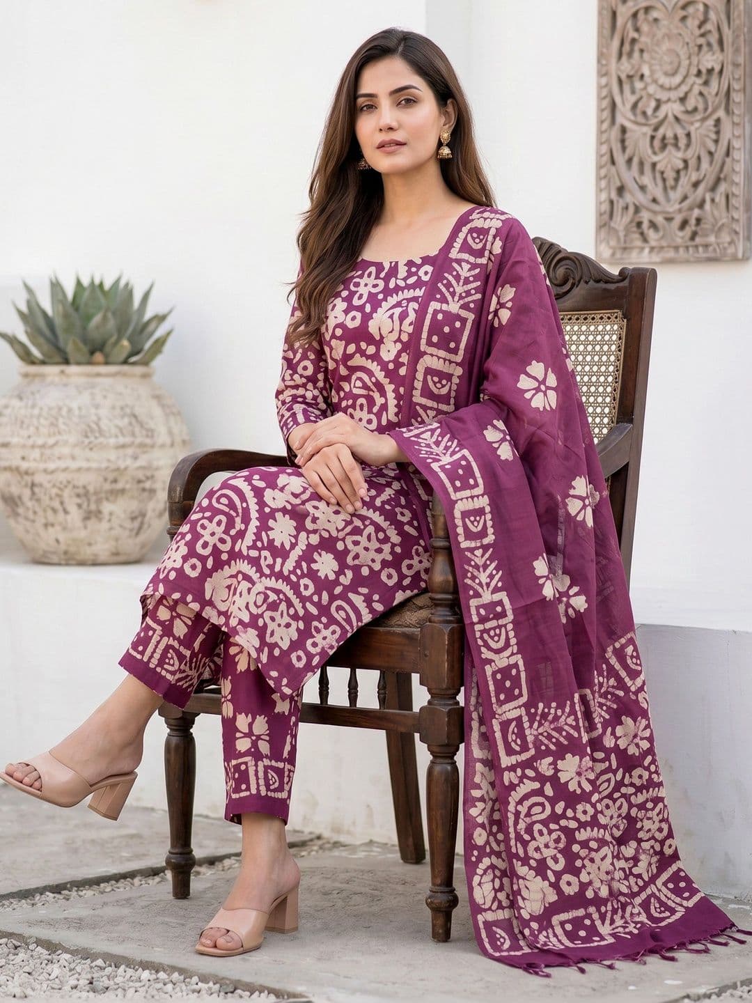 Mollika Printed Unstitched Dress Material thumbnail 3