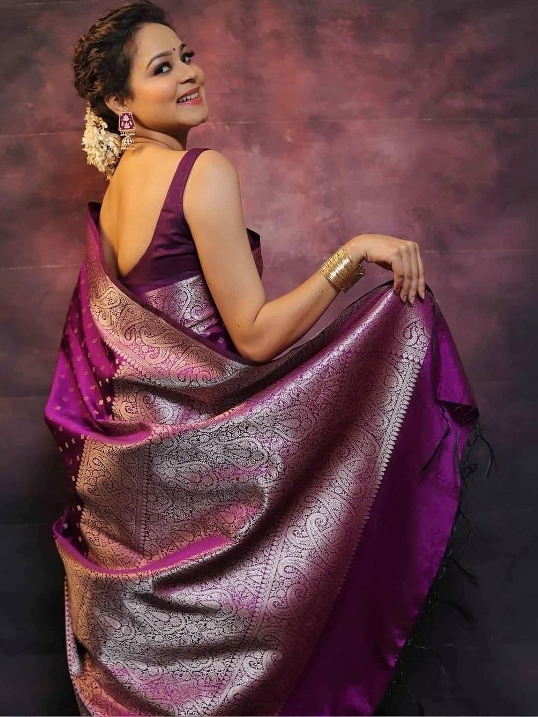 Okom Woven Design Zari Art Silk Banarasi Saree thumbnail 5