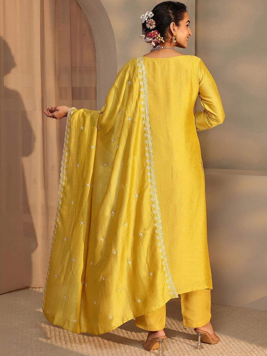 Libas Women Ethnic Motifs Embroidered Regular Thread Work Kurta with Trousers & With Dupatta thumbnail 5