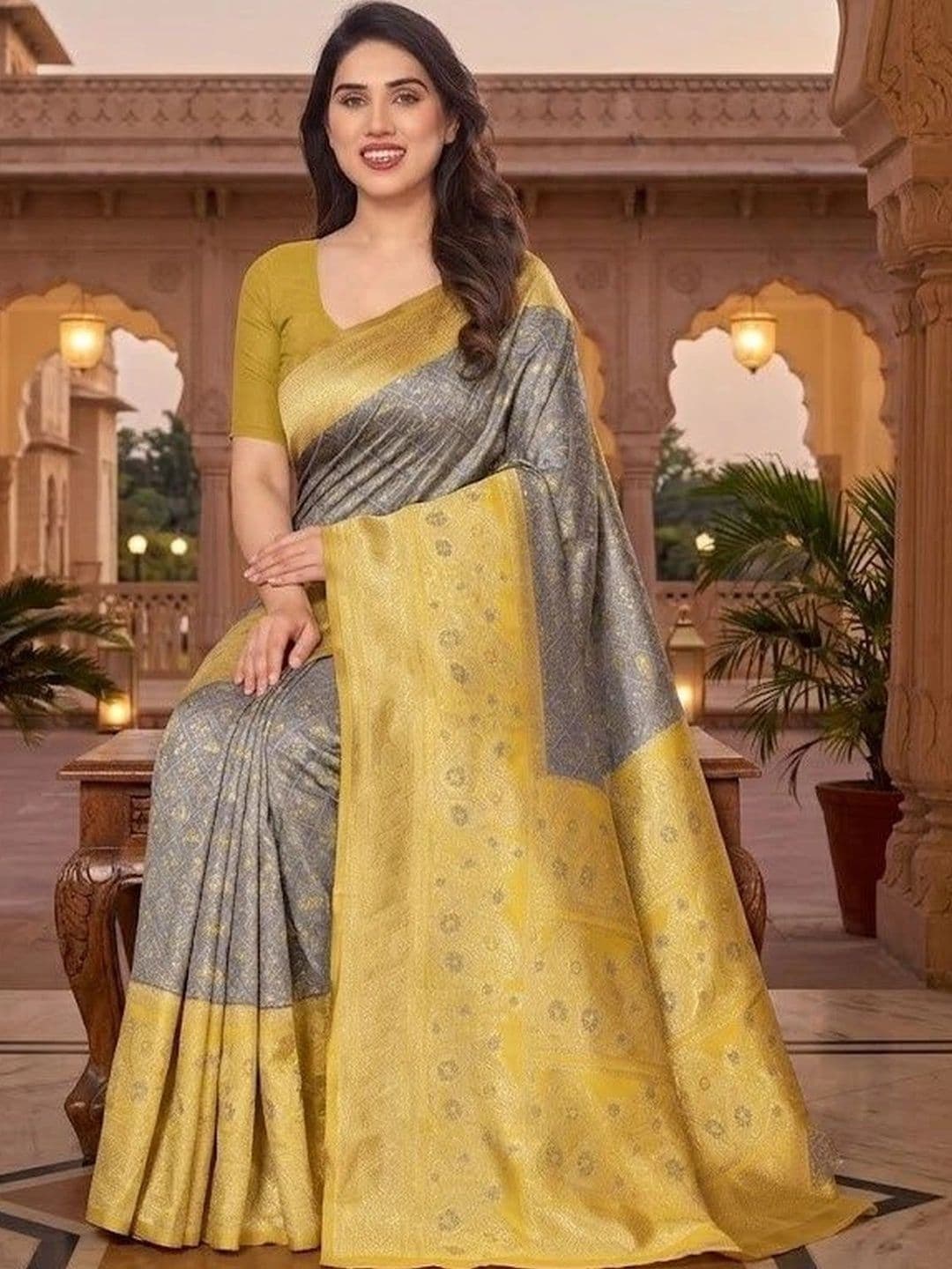 Aaishvyapparels Woven Design Zari Art Silk Banarasi Saree thumbnail 6