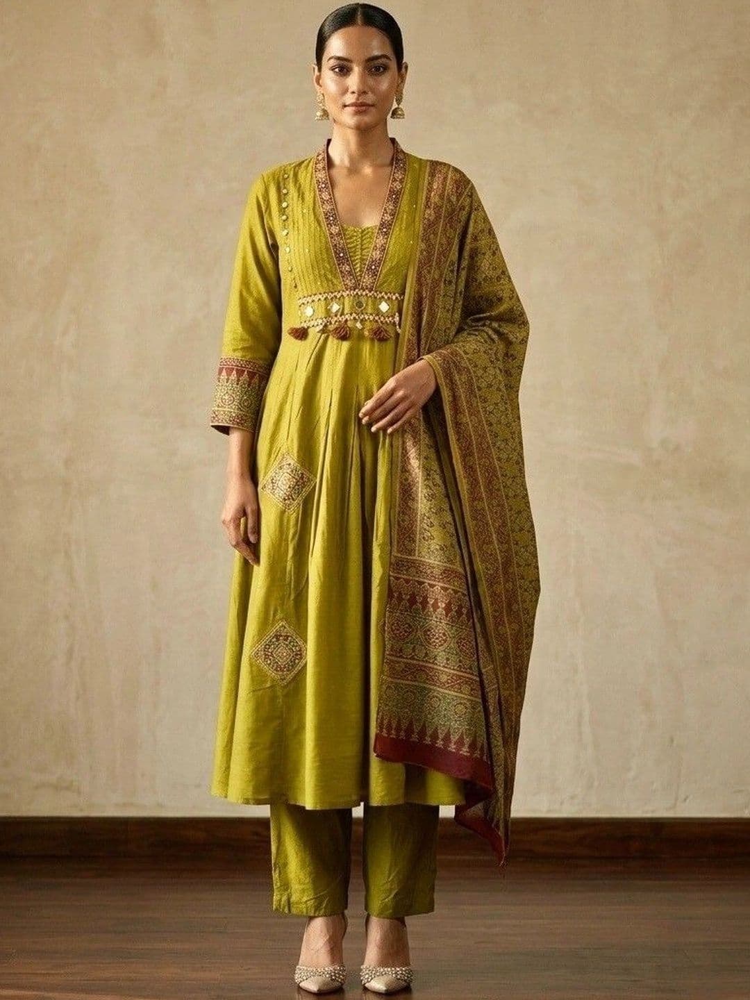 SHEMAIAH Women Ethnic Motifs Embroidered Pure Cotton Kurta with Trousers & With Dupatta thumbnail 2