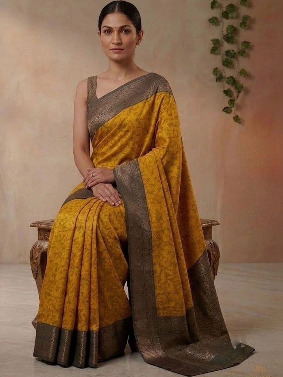 AAVEE Woven Design Zari Art Silk Banarasi Saree thumbnail 6