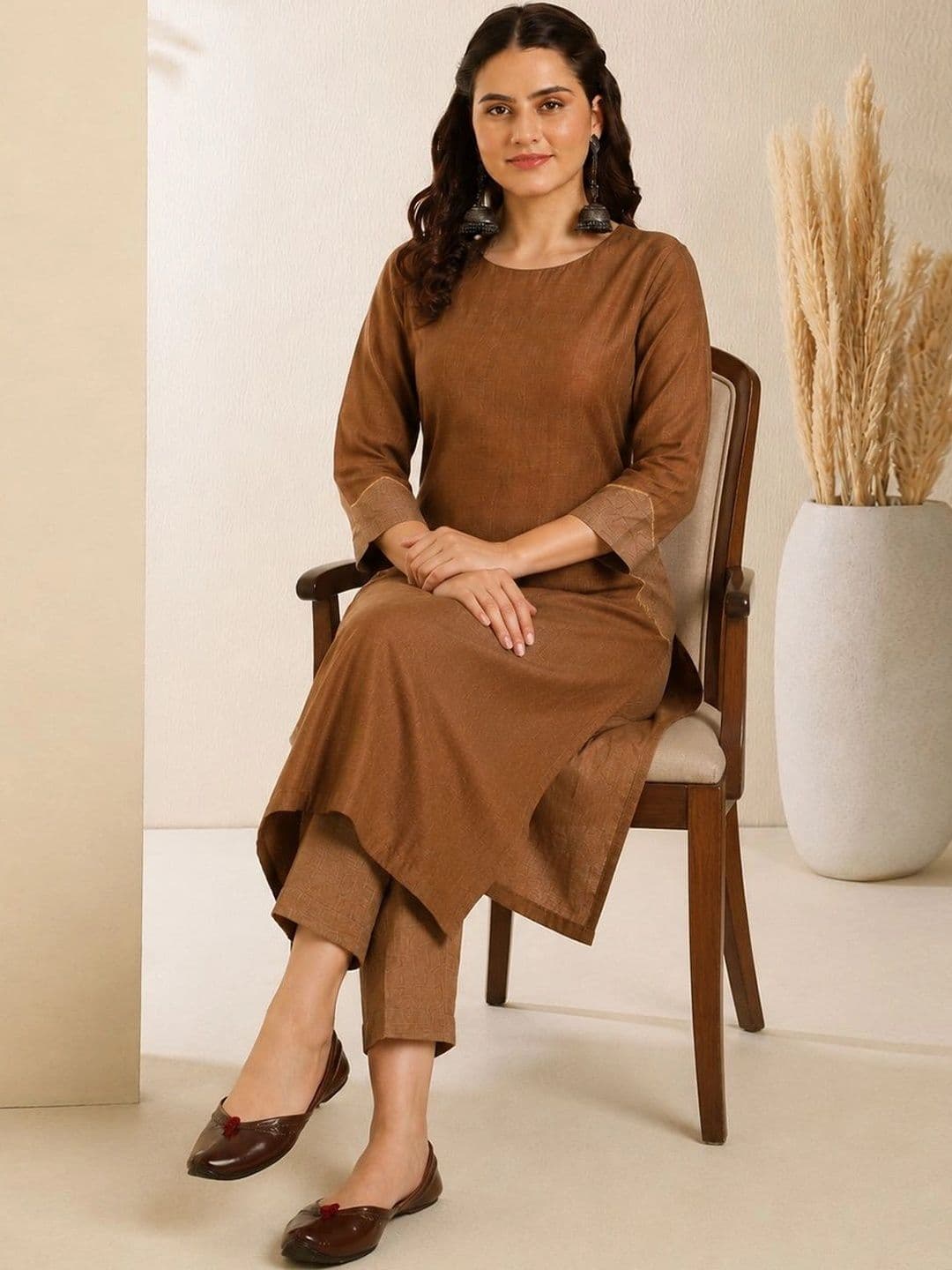 Sangria Women Regular Kurta with Trousers thumbnail 2
