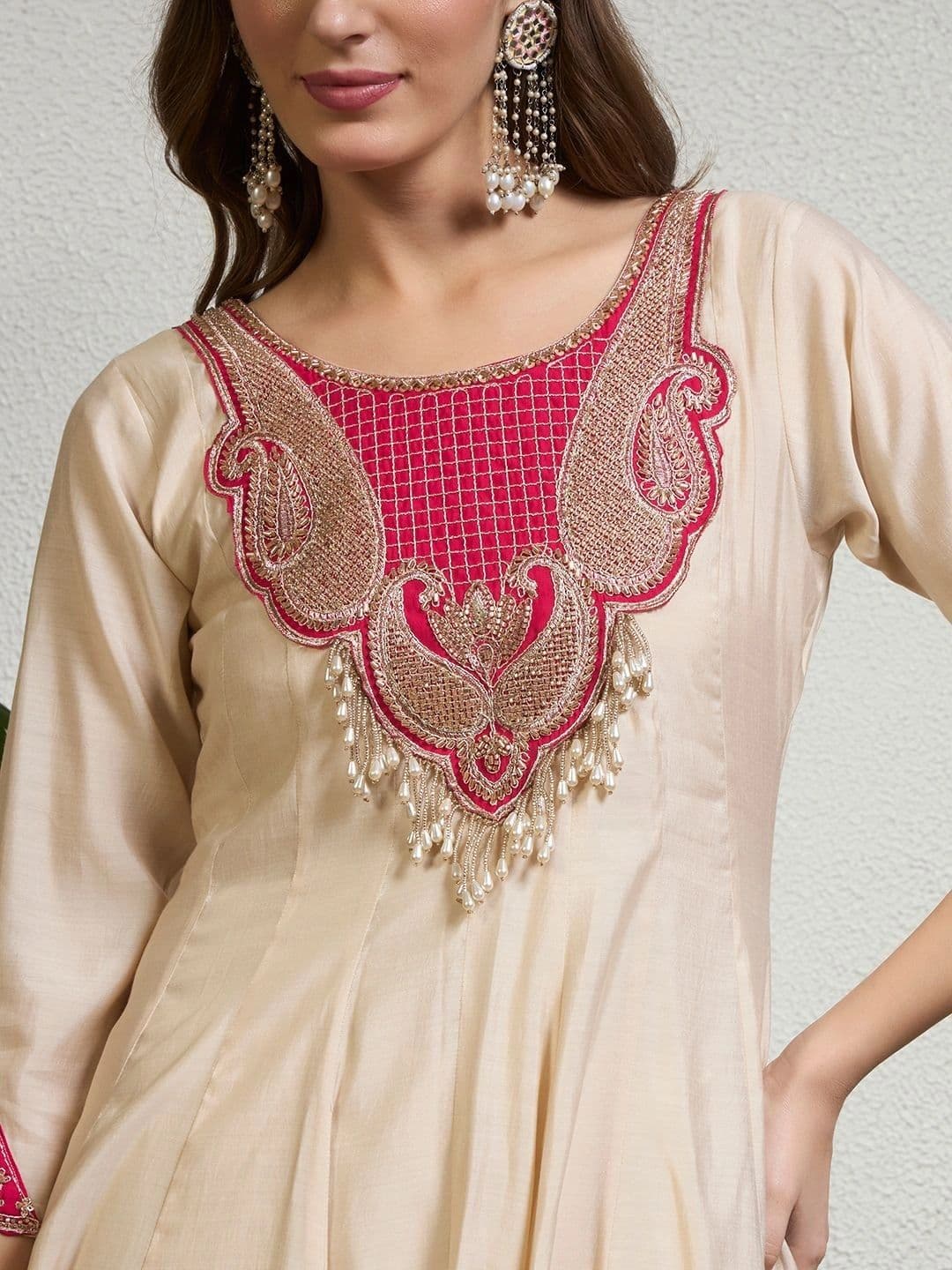 Honky Tonky Women Ethnic Motifs Embroidered Regular Gotta Patti Kurta with Palazzos & With Dupatta thumbnail 5