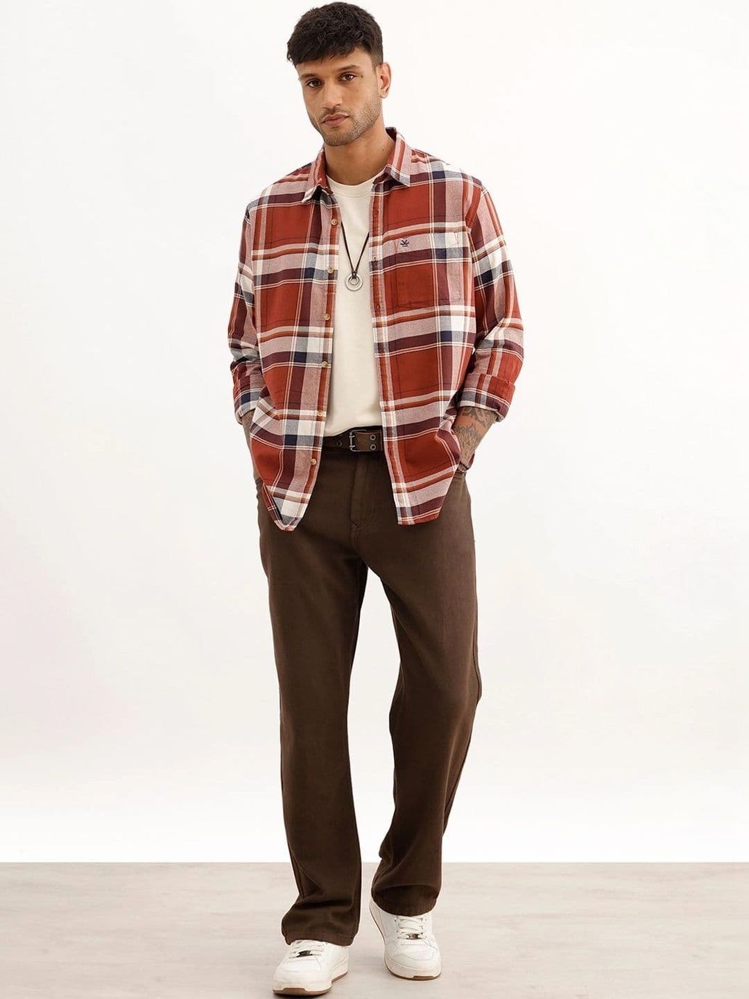 WROGN Men Slim Fit Checked Casual Shirt thumbnail 4