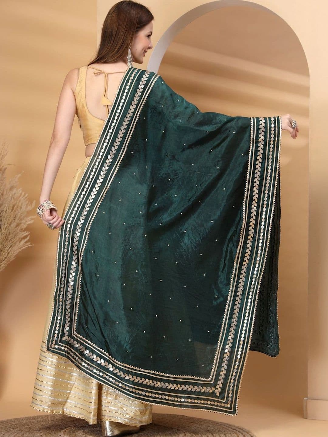 KALINI Dupatta with Zari thumbnail 2