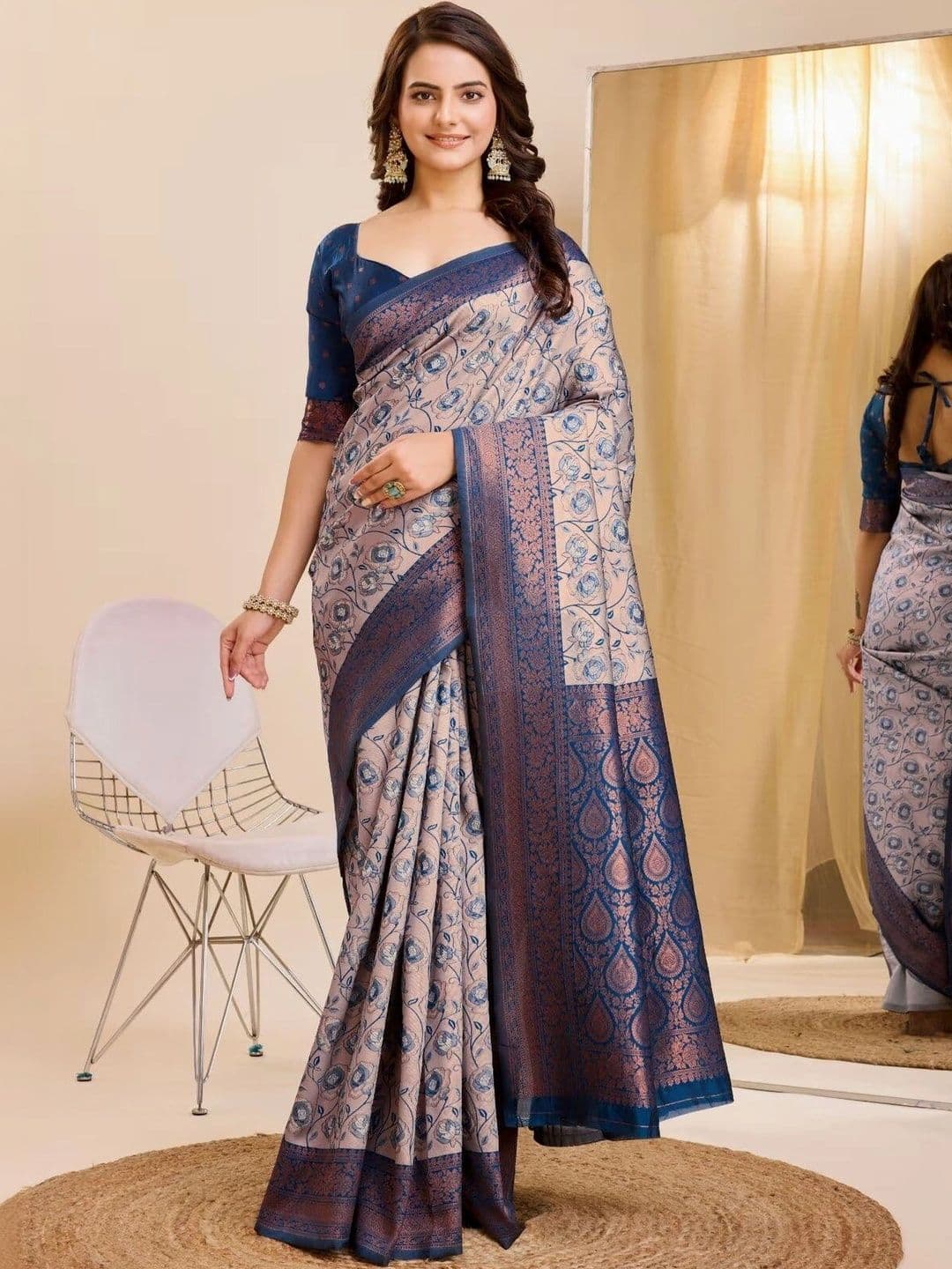VS MALL Floral Zari Banarasi Saree - view 1