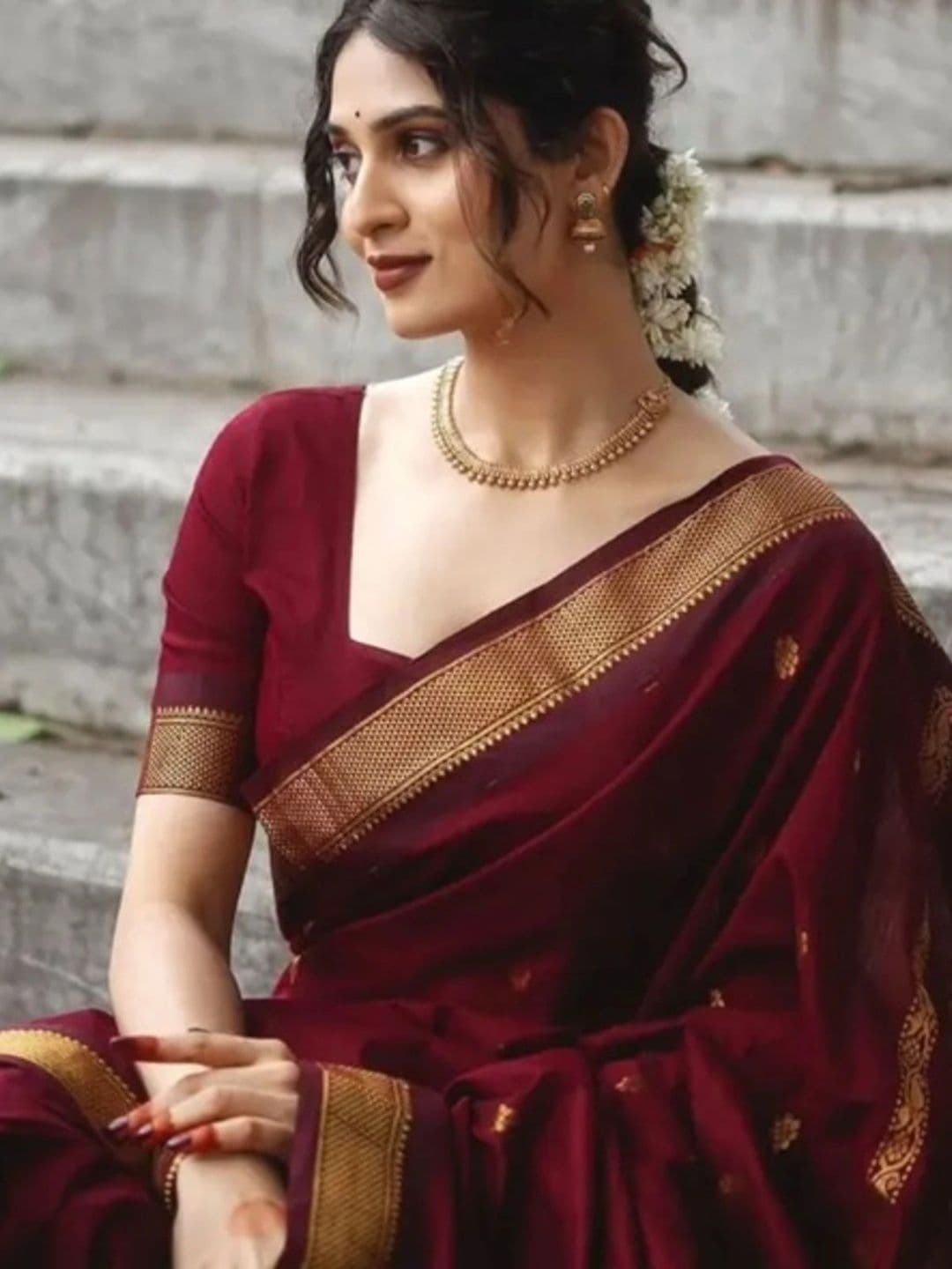 VS MALL Ethnic Motifs Zari Banarasi Saree thumbnail 4