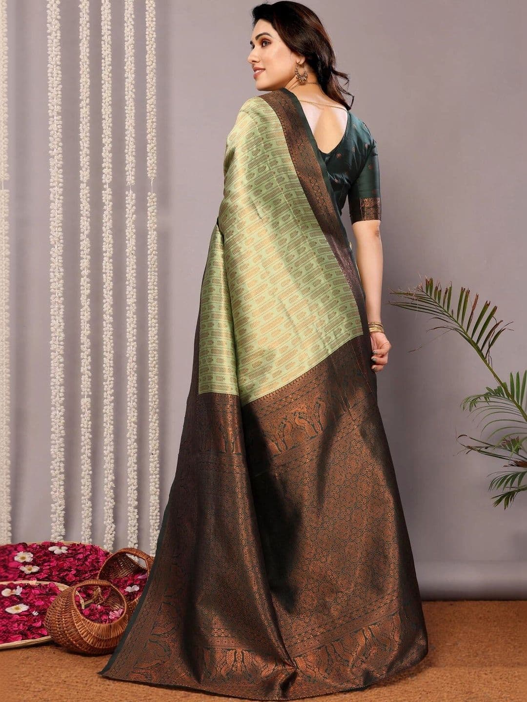 VS MALL Ethnic Motifs Zari Banarasi Saree thumbnail 6