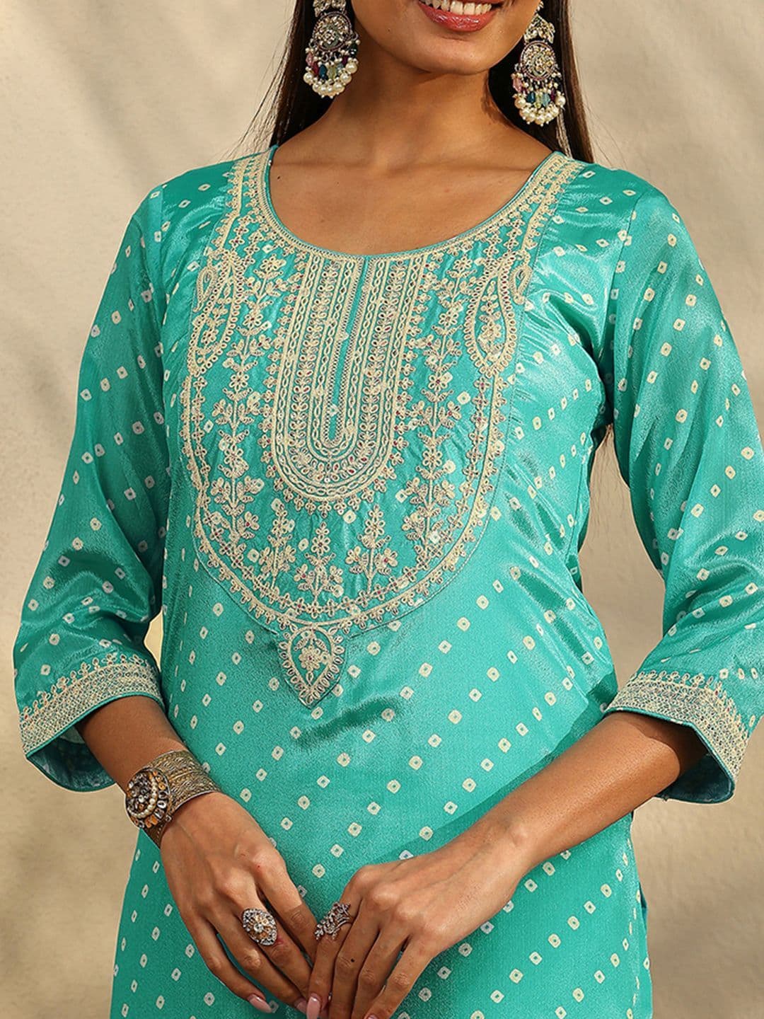 Libas Women Ethnic Motifs Printed Regular Thread Work Kurta with Trousers & With Dupatta thumbnail 4