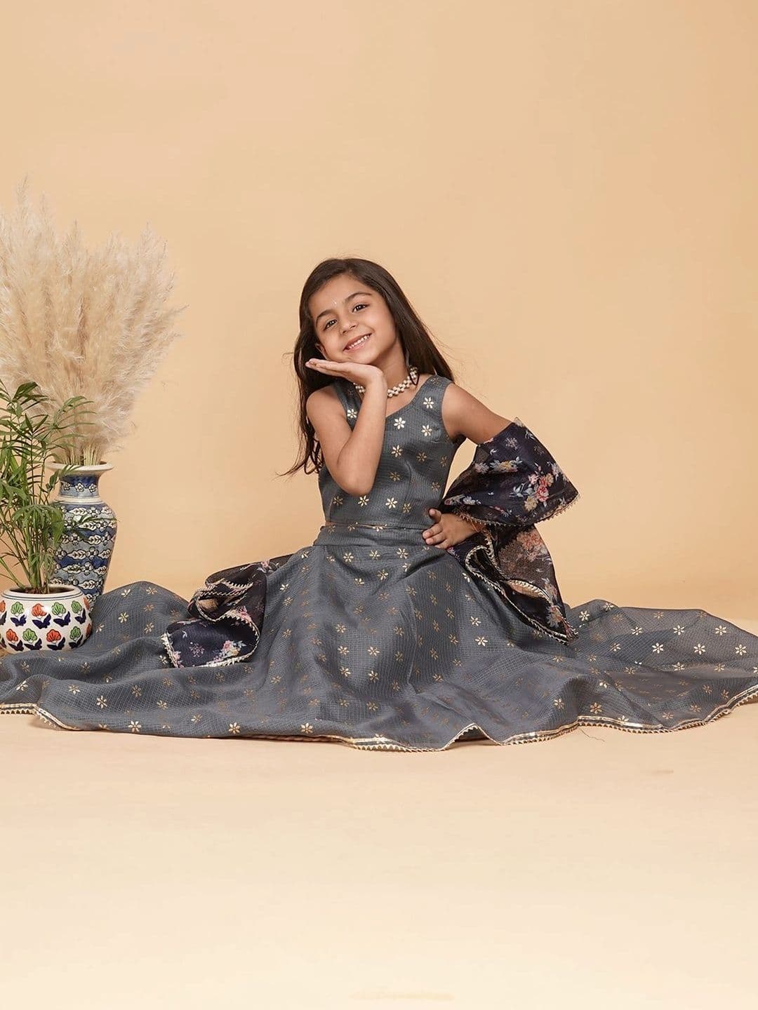 Laad Girls Printed Foil Print Ready to Wear Lehenga & Blouse With Dupatta thumbnail 5