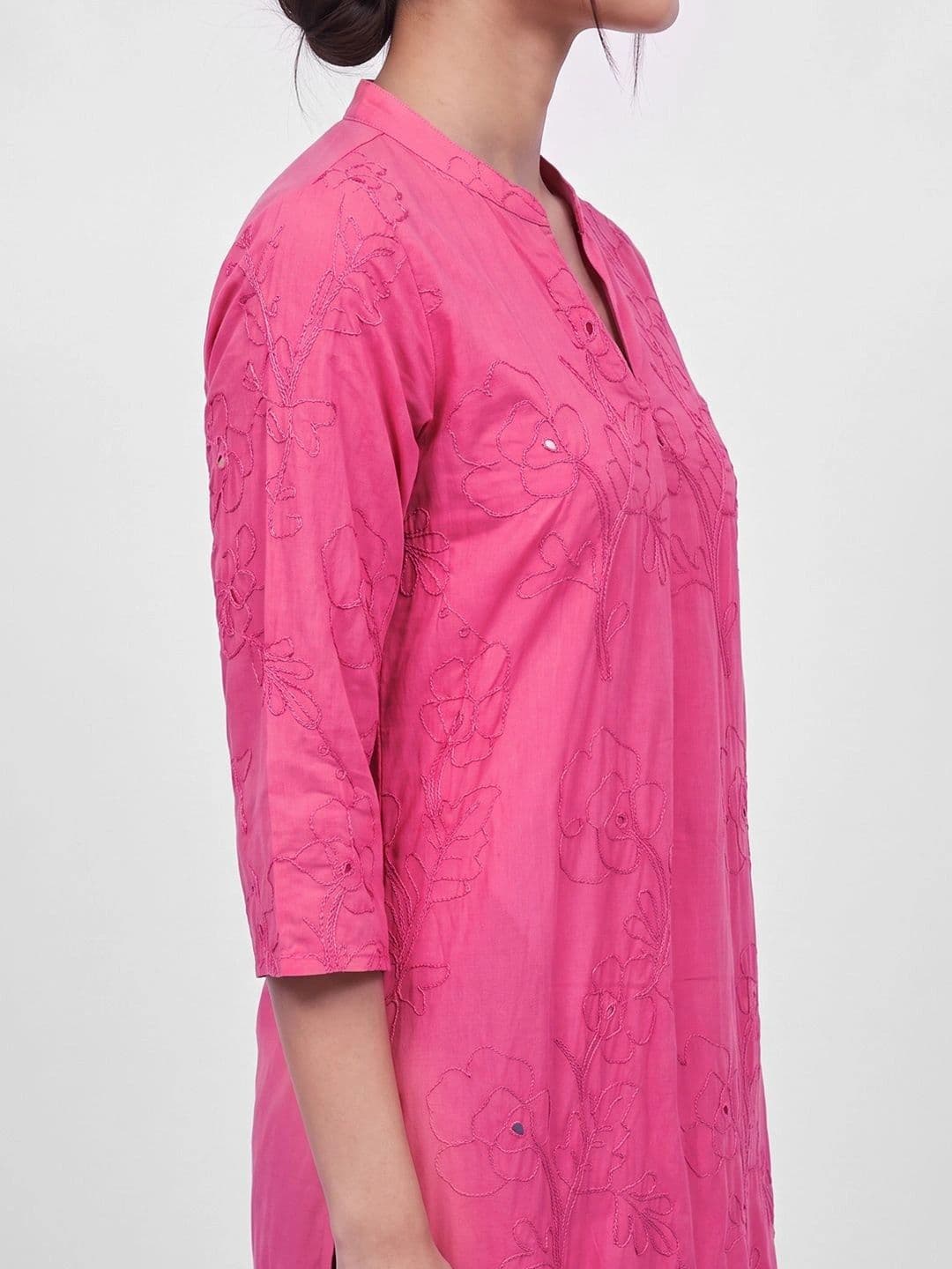 Melange by Lifestyle Women Floral Embroidered Kurta thumbnail 3