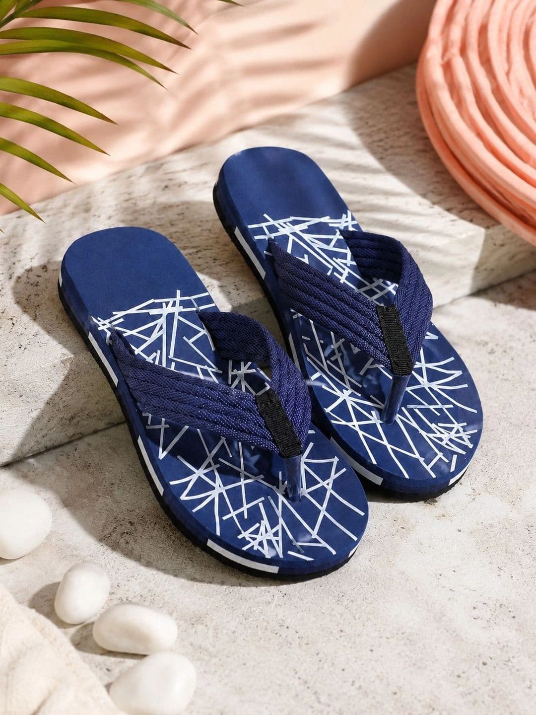ENRIZZ Men Printed Thong Flip-Flops thumbnail 5