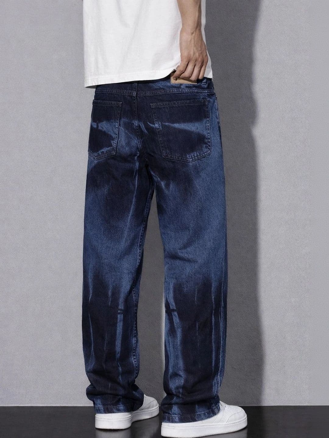VERTICALS Men Straight Fit Mid-Rise Ombre Jeans thumbnail 2
