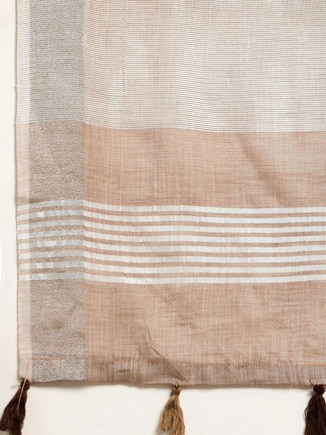 Mitera Striped Linen Blend Saree thumbnail 5