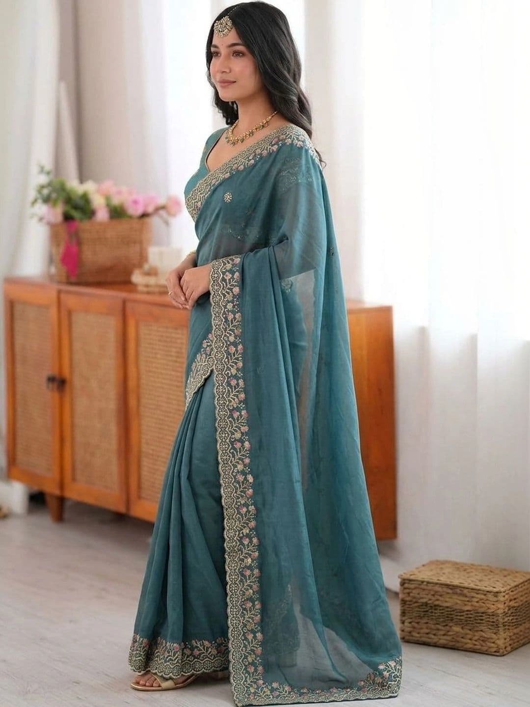 Sangria Embellished Embroidered Pure Georgette Saree thumbnail 5