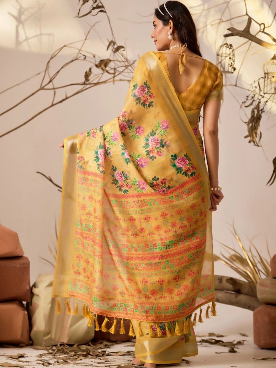 Moda Rapido Floral Zari Linen Blend Designer Saree thumbnail 6