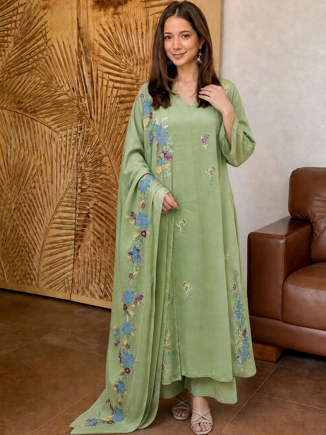 Sangria Women Ethnic Motifs Embroidered Regular Thread Work Kurta with Palazzos & With Dupatta thumbnail 5