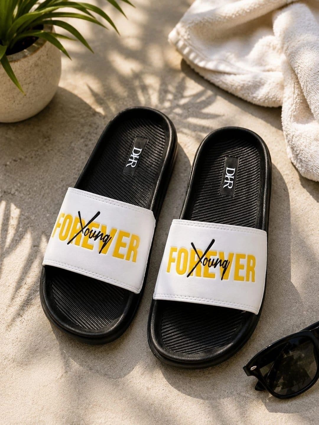 DHR FOOTWEAR Unisex Printed Sliders - view 1