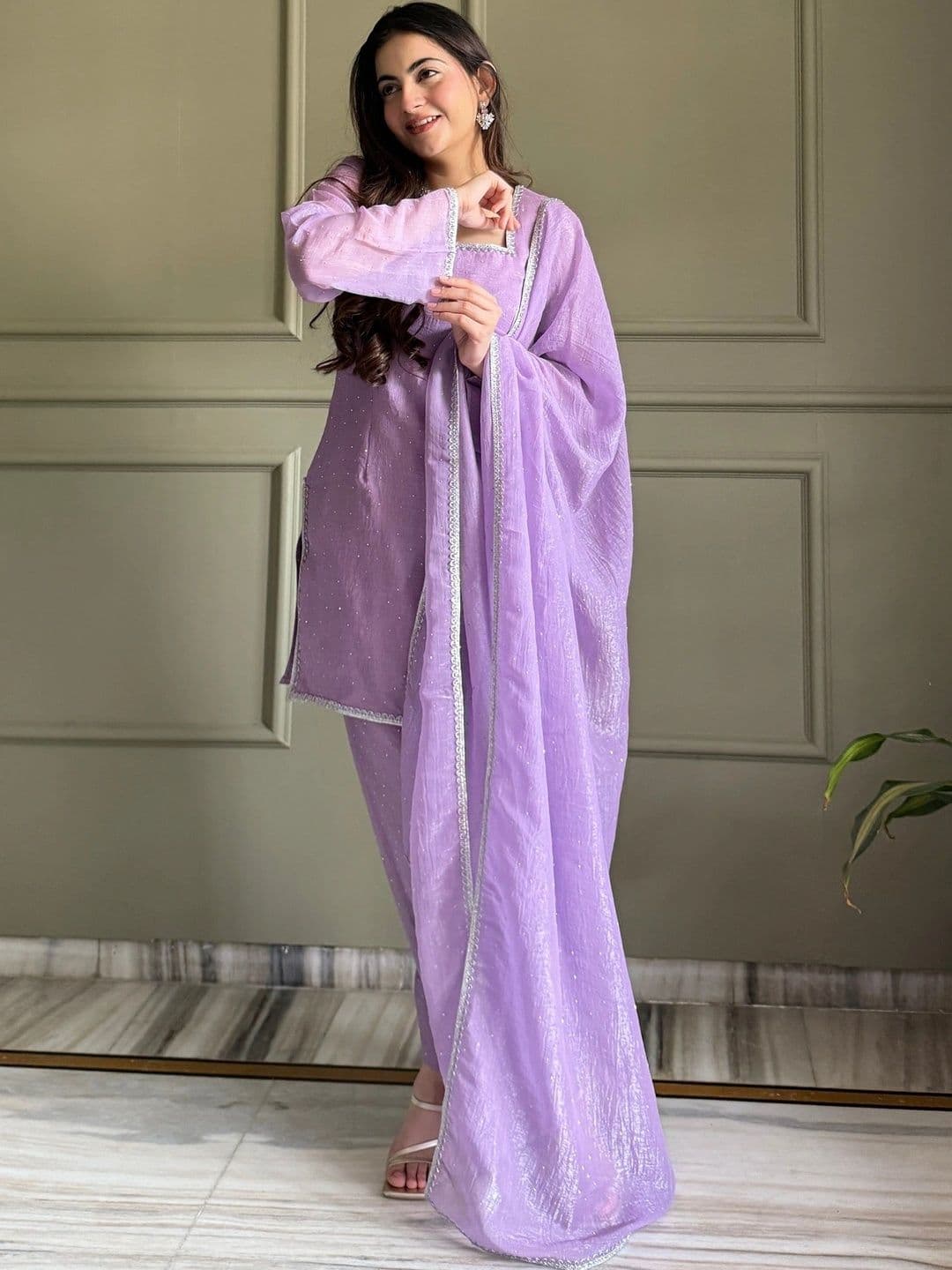 Urban Nakhre Women Regular Pure Silk Kurta with Trousers & With Dupatta thumbnail 4