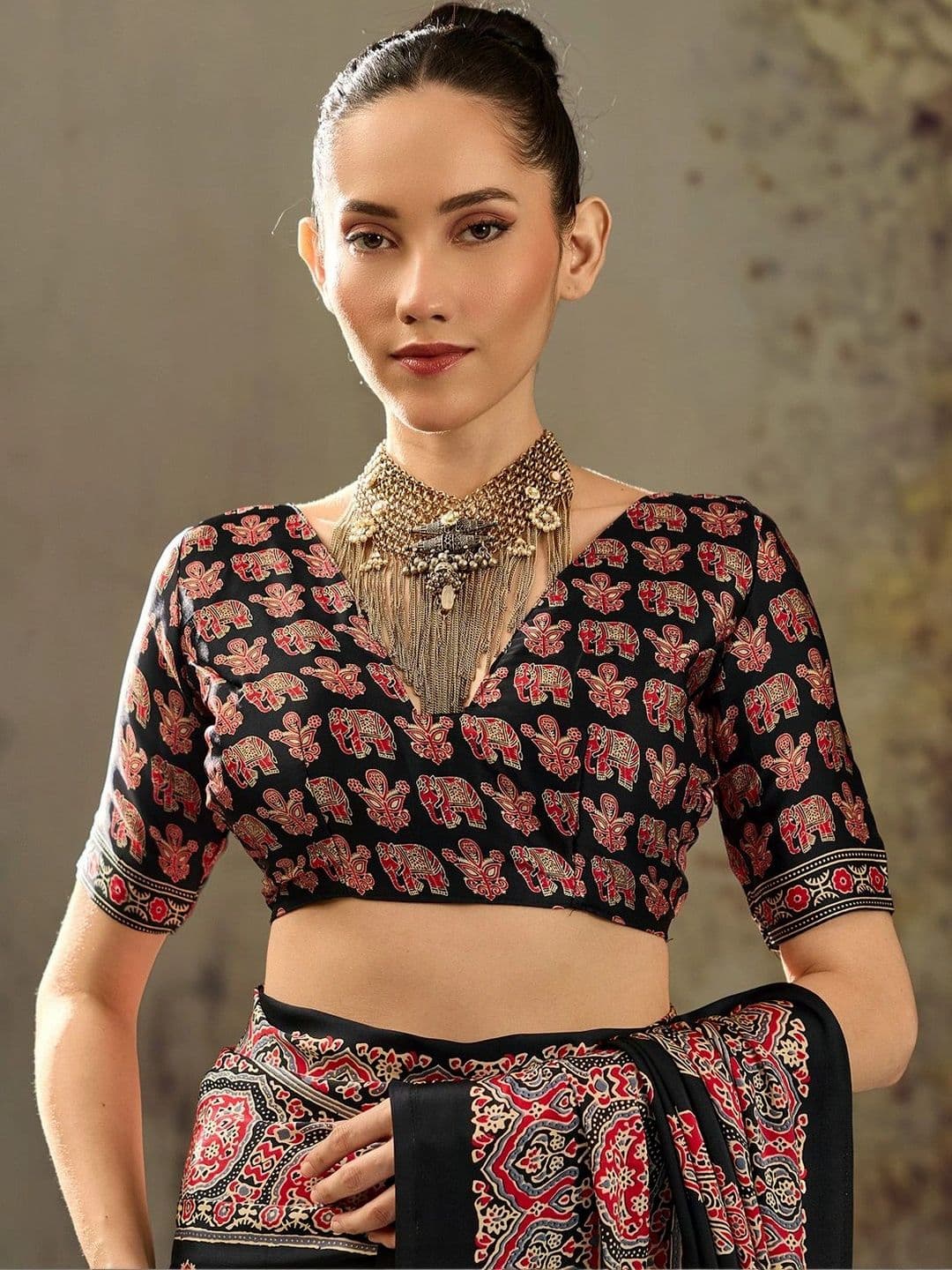 Sangria Kalamkari Satin Designer Block Print Saree thumbnail 7