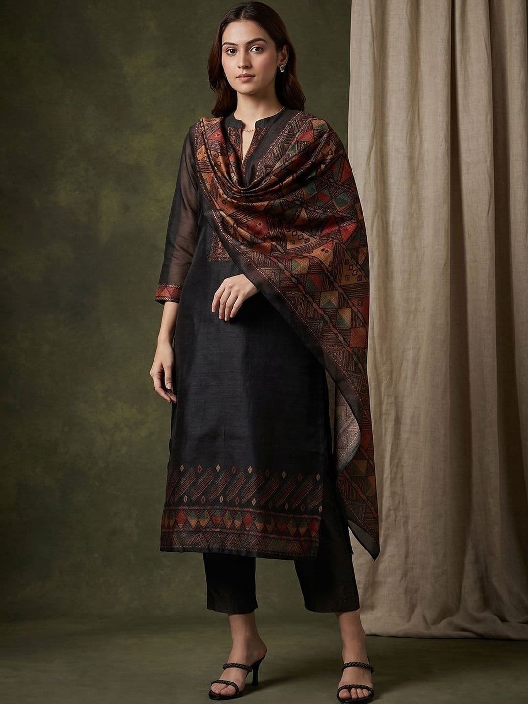 Sangria Women Ethnic Motifs Regular Thread Work Chanderi Silk Kurta with Trousers & With Dupatta thumbnail 7