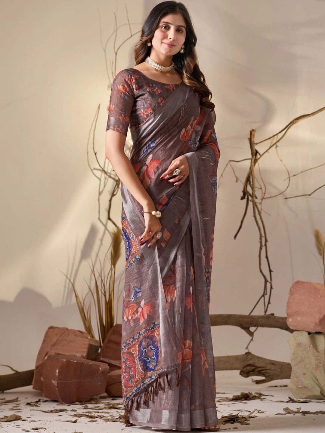 Moda Rapido Floral Zari Linen Blend Designer Saree thumbnail 5