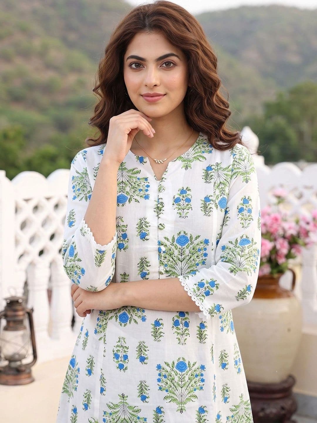 Jaitpuriya Women Ethnic Motifs Printed Regular Pure Cotton Kurta with Trousers & With Dupatta thumbnail 2