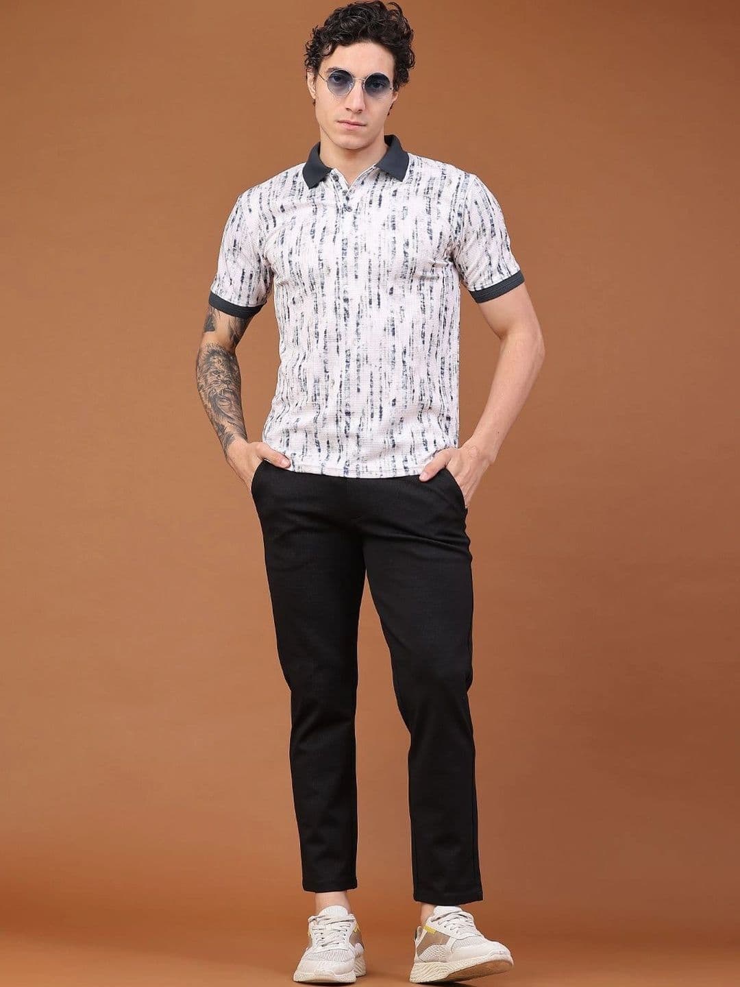 LIMEROAD Men Cotton Printed Polo Collar Short Sleeves T-shirt thumbnail 3