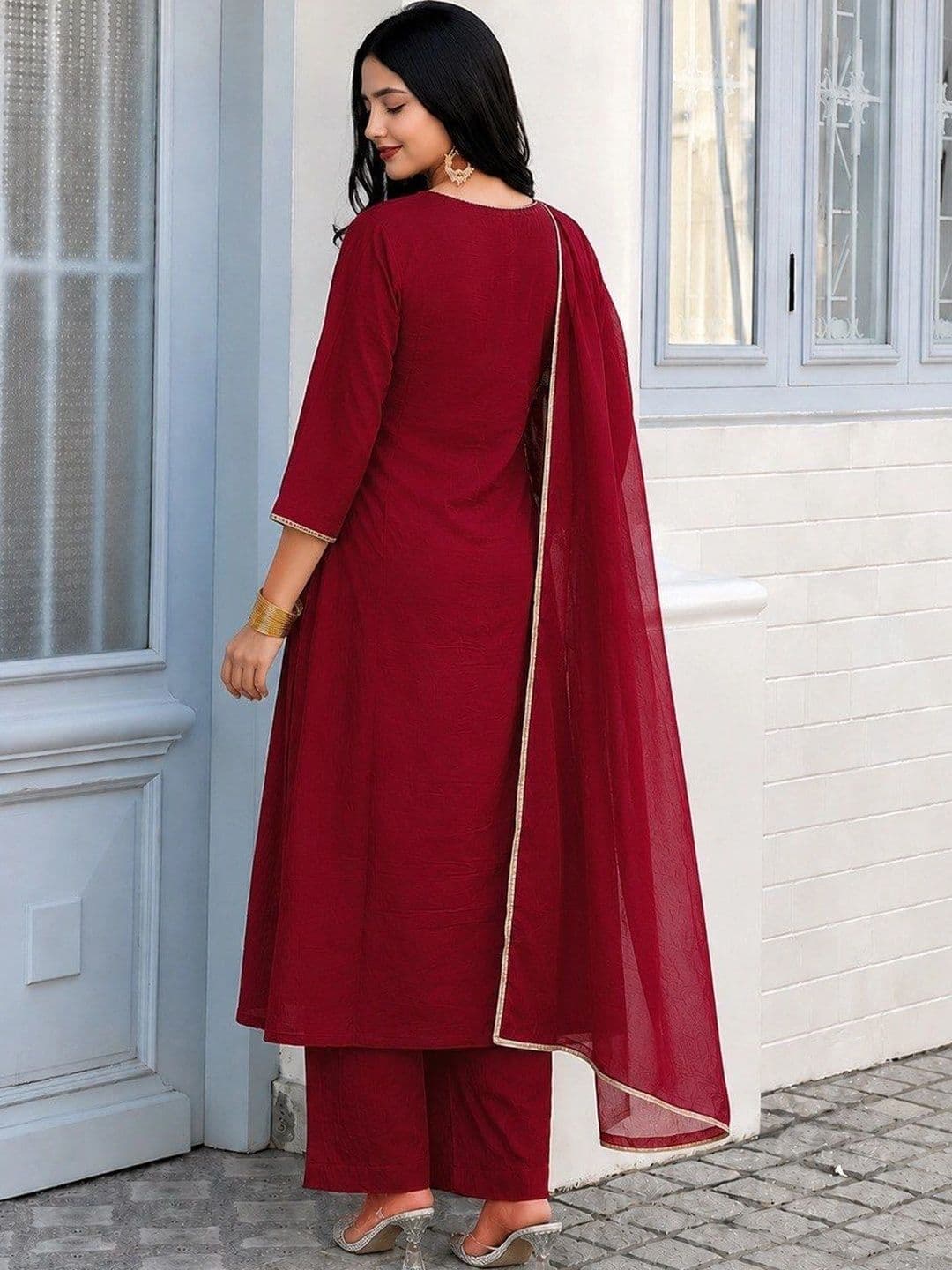 KALINI Women Floral Embroidered Regular Thread Work Silk Chiffon Kurta with Trousers & With Dupatta thumbnail 2