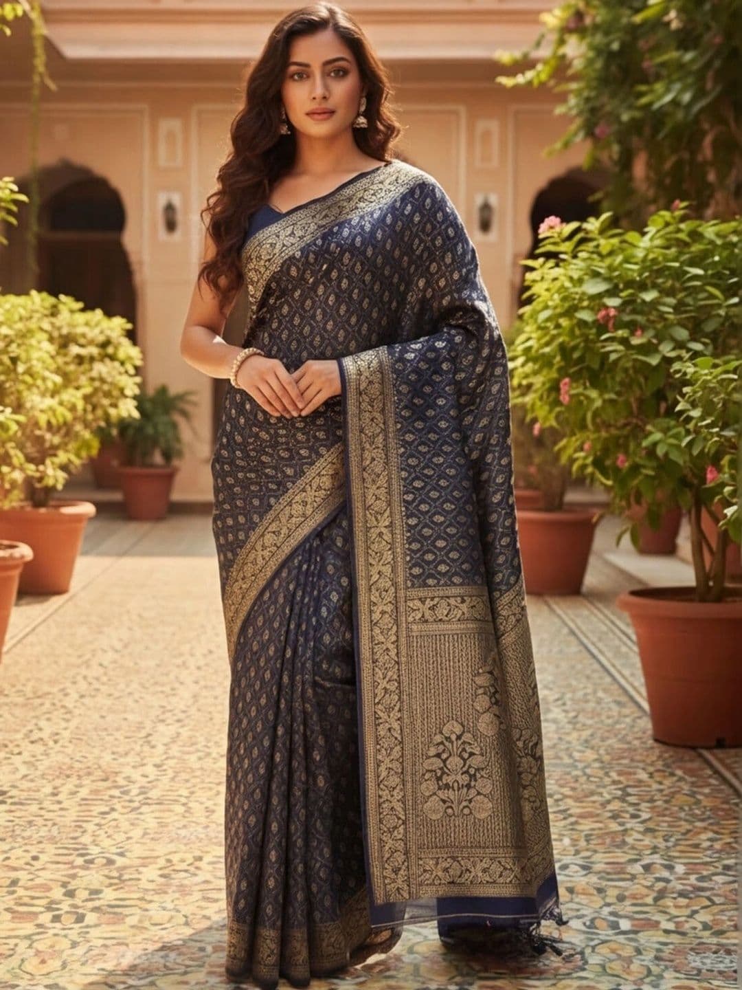 Anouk Rustic Woven Design Zari Silk Blend Designer Banarasi Saree thumbnail 5