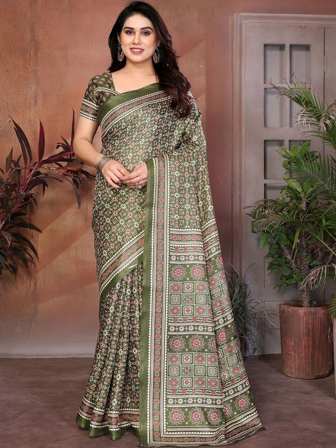 KALINI Bandhani Art Silk Saree thumbnail 2