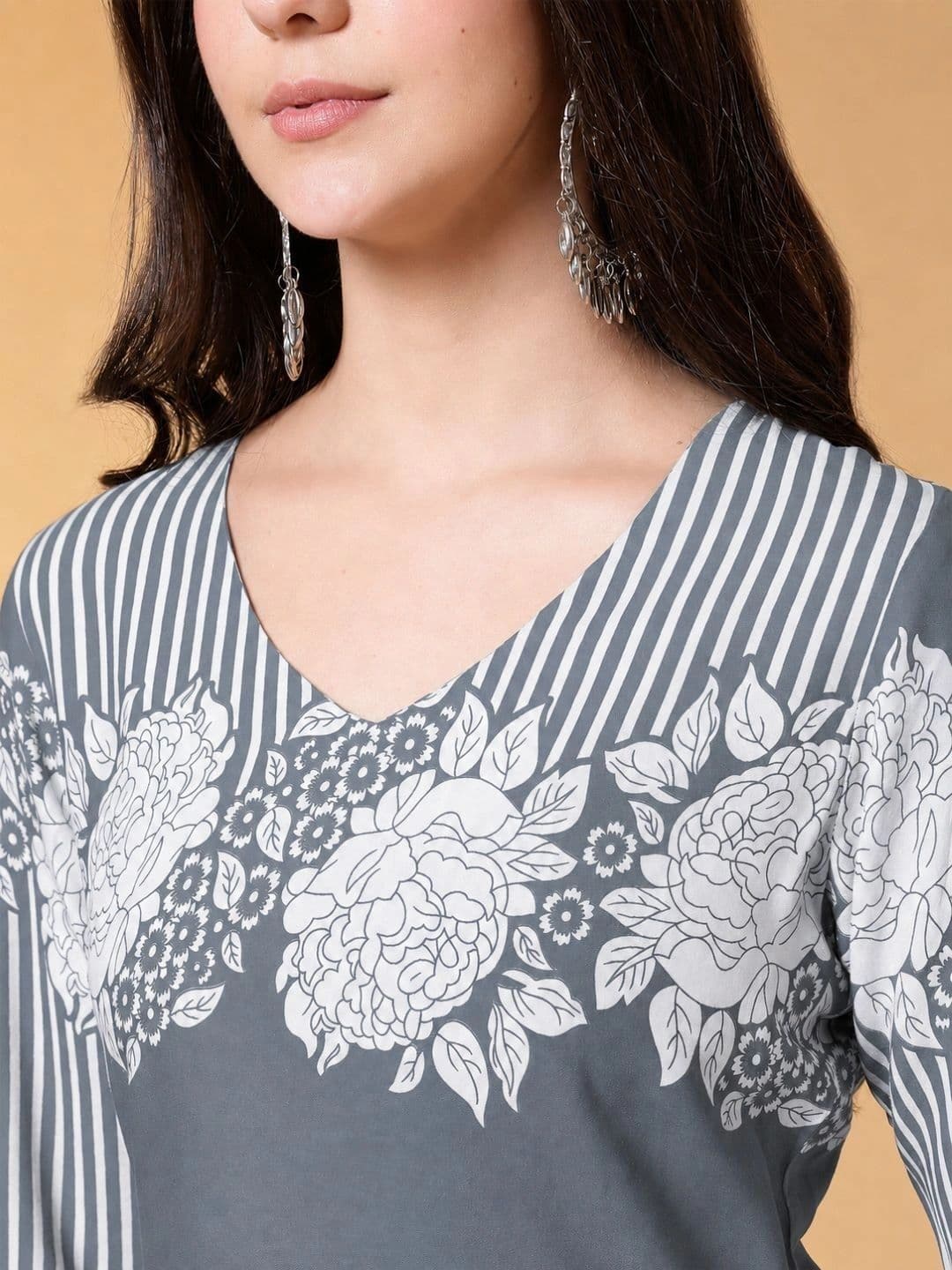 AMOUS Women Floral Printed Floral Kurti thumbnail 5