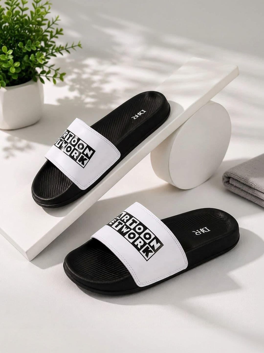 DHR FOOTWEAR Unisex Printed Sliders - view 1