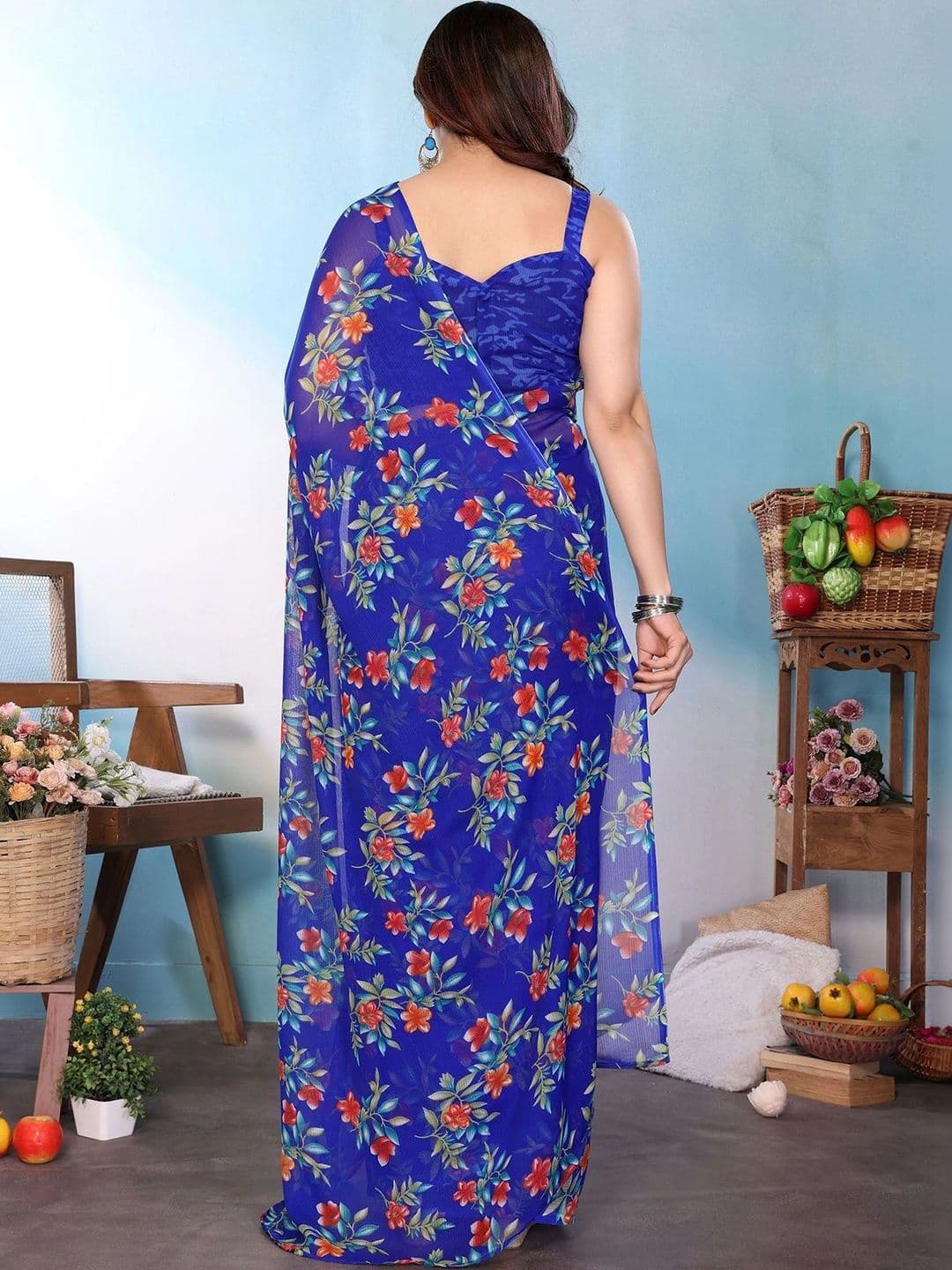 SZN Floral Pure Georgette Saree thumbnail 2