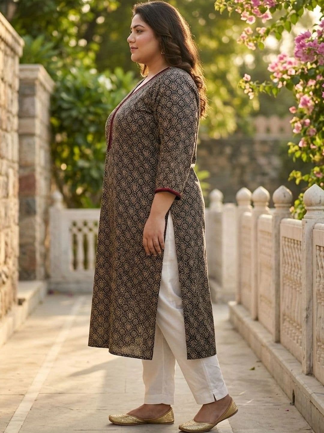 Sztori Women Floral Printed Kurta thumbnail 6