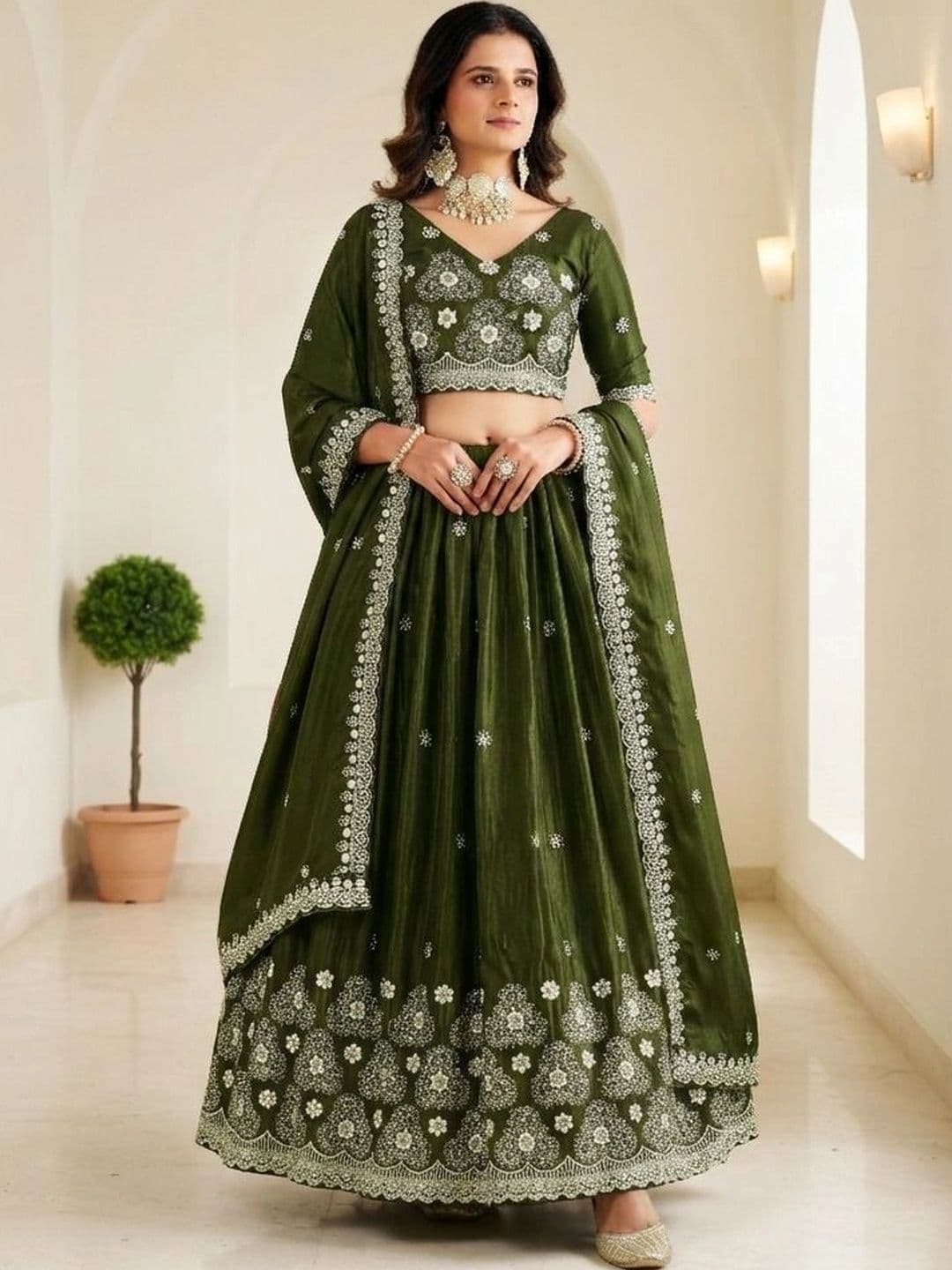 HERE&NOW Embellished Thread Work Semi-Stitched Lehenga & Blouse With Dupatta thumbnail 4