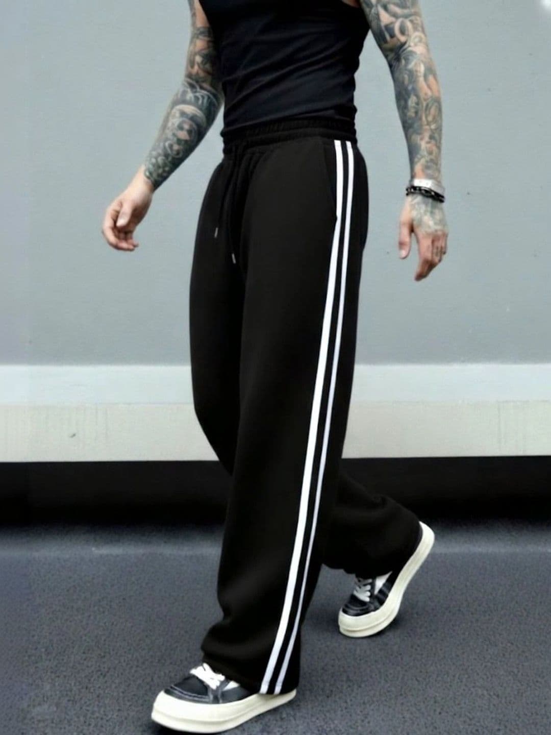 Daphne Maurier Men Regular Fit Training Track Pants thumbnail 5