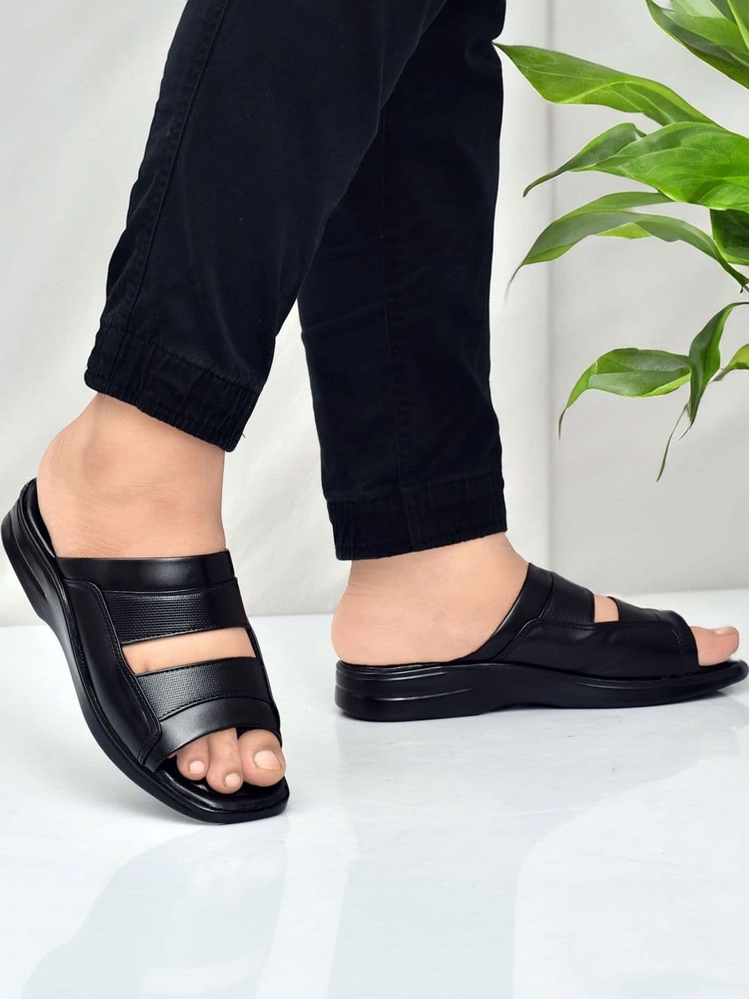 HERE&NOW Men Slip-On thumbnail 4