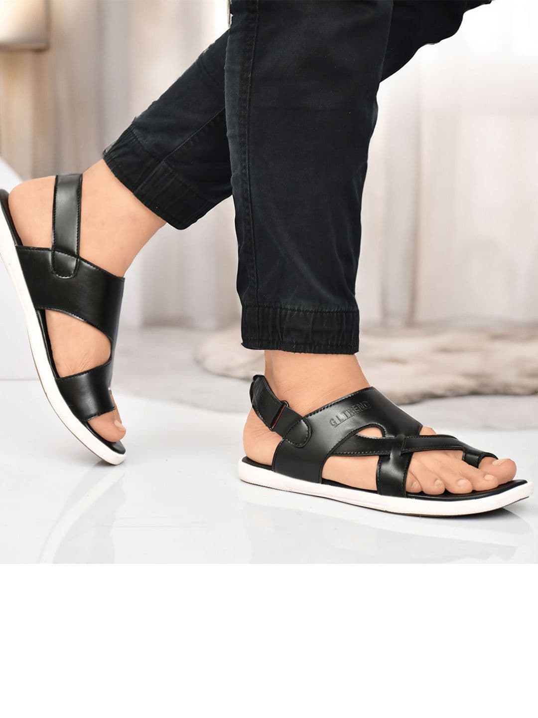 G L Trend Men Black Solid Casual Comfort Sandals with Cross-Strap Design thumbnail 7