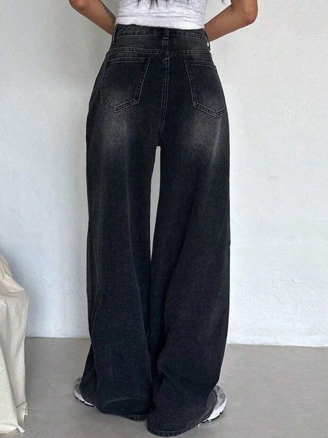 H&H Women Wide Leg High-Rise Low Distress Jeans thumbnail 4