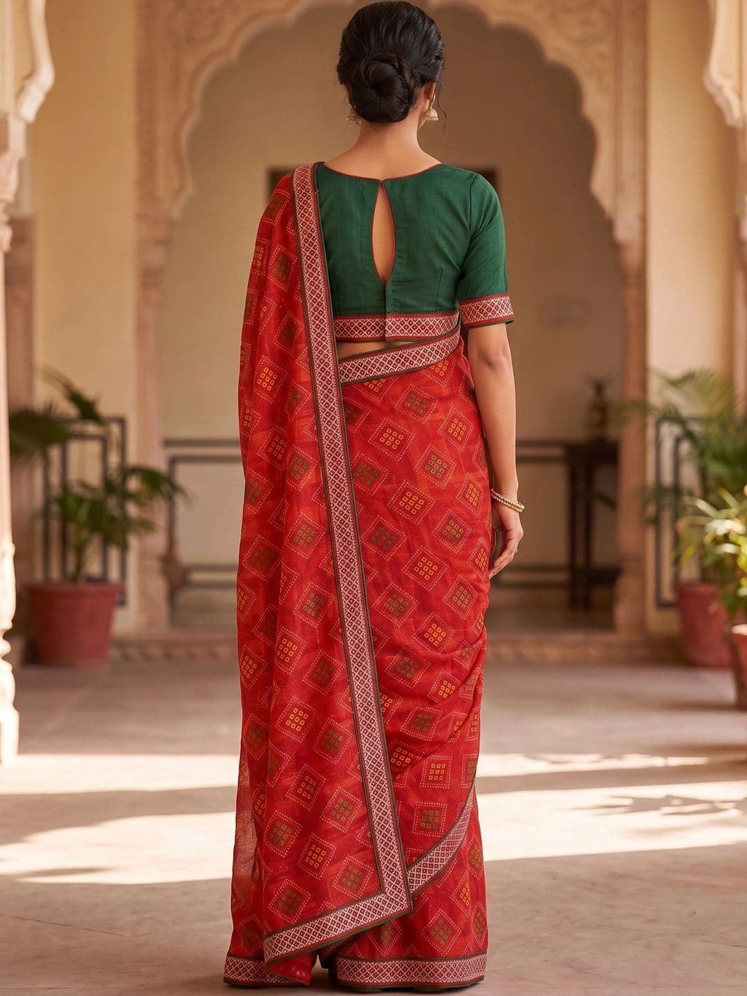 PRANU TRENDS Bandhani Poly Georgette Bandhani Saree thumbnail 3