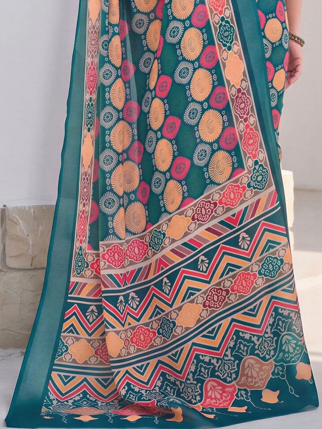 Anouk Zari Designer Saree thumbnail 3