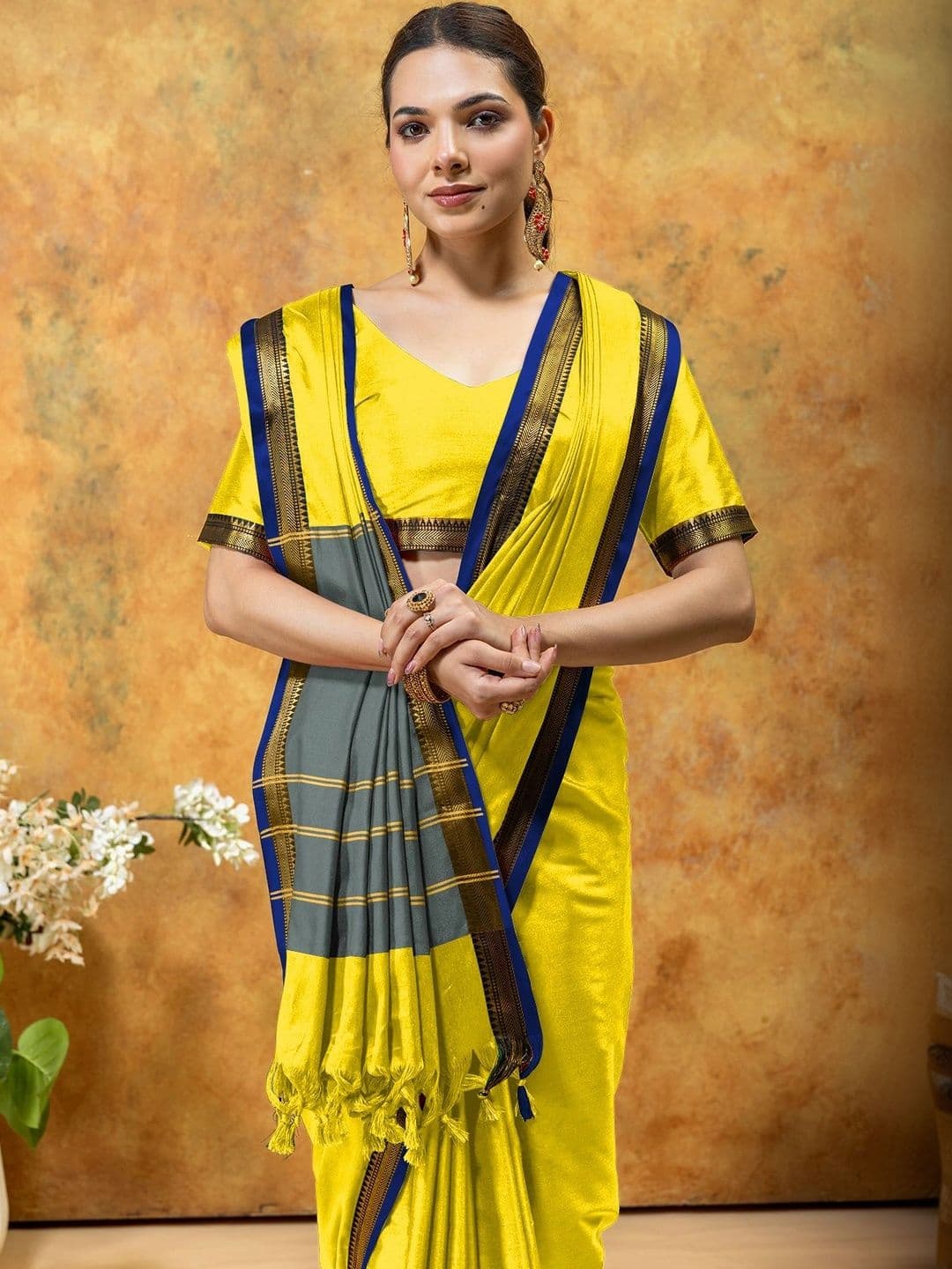 KALINI Zari Designer Gadwal Saree thumbnail 5
