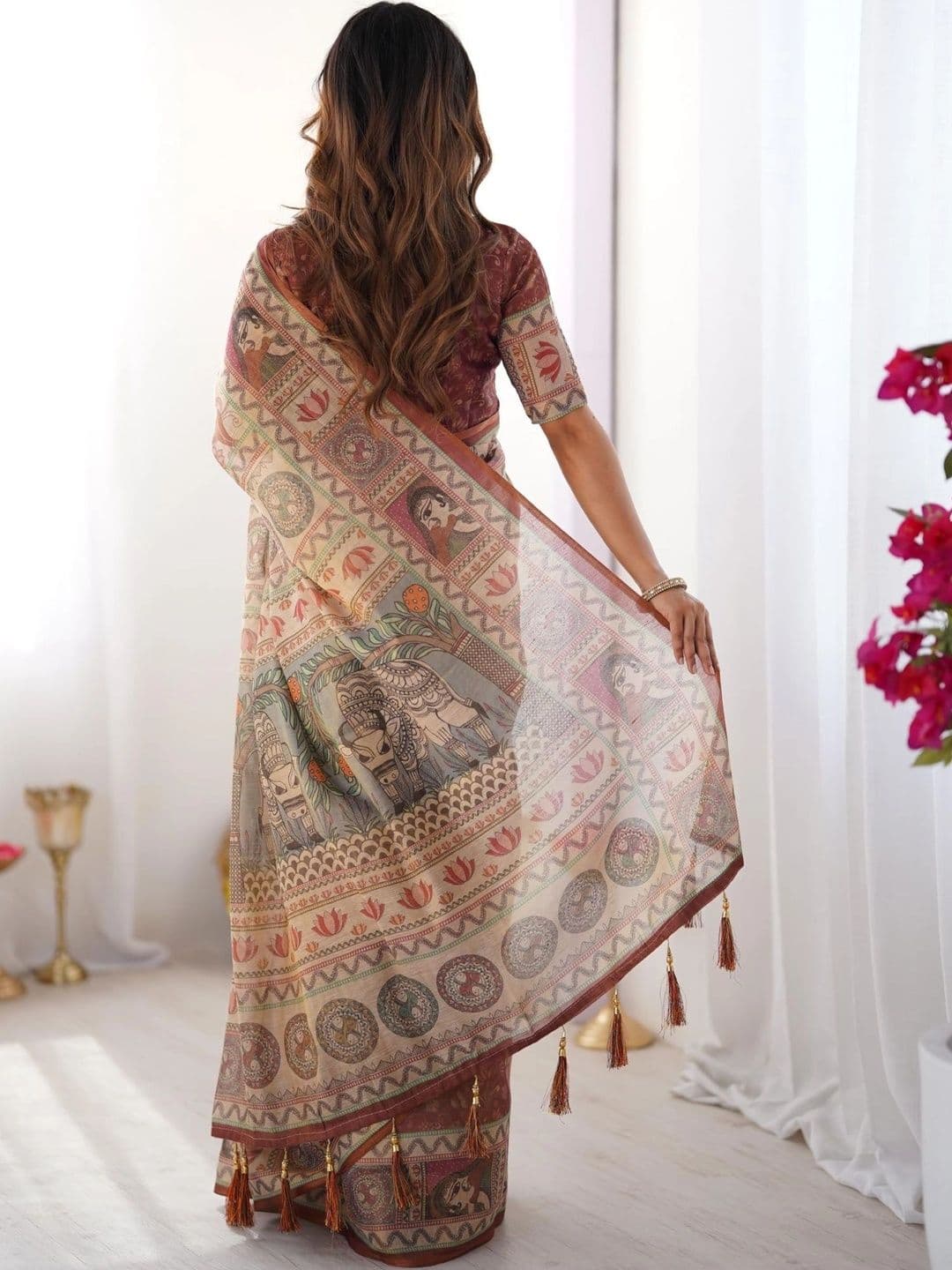 HOUSE OF PRANSHI  Women Kalamkari Linen Blend Jamdani Saree thumbnail 4