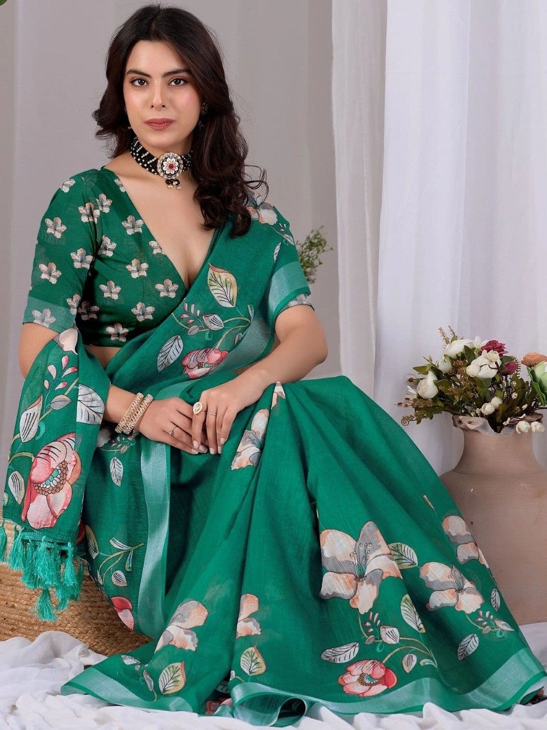 Moda Rapido Floral Zari Linen Blend Designer Saree thumbnail 7